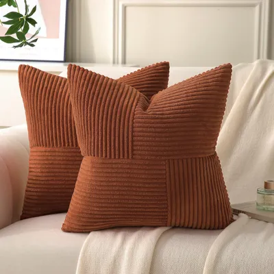Produktbild von Set mit 2 Cord-Kissenbezügen, 65 x 65 cm, rostbraun, flauschige Boho-Kissenbezüge, weiche Dekoration für Sofa, Bett, Sessel, Wohnzimmer