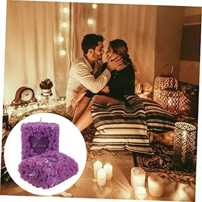 Productafbeelding van 2 rozenvormige stompkaarsen van paraffine, met cadeauverpakking, geschikt voor decoratie in huis en romantische gelegenheden