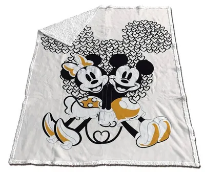 Produktbild von Disney Mickey & Minnie Korallen-Sherpa-Decke 130x170cm