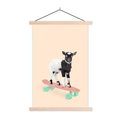 Produktbild von MuchoWow® Textilposter Ziege - Schwarz - Skateboard - Weiß - Tiere 40x60 cm mit holzfarbenen Rahmen - Poster