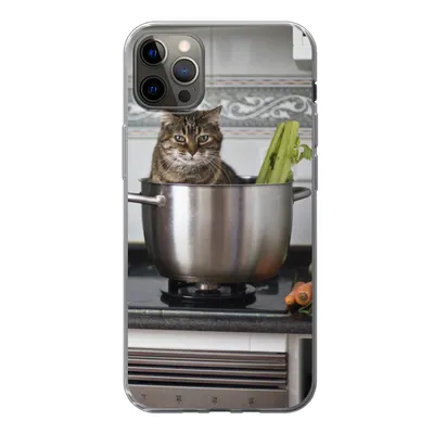 Produktbild von MuchoWow® Handyhülle Schutzhülle Hülle für iPhone 12 Pro Max Katze - Pfanne - Küche Silikon Softcase Handy Hülle - Hartschale