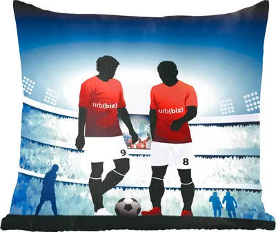 Produktbild von MuchoWow® Zierkissen Sofakissen Wohnzimmer Dekokissen 40x40 cm Eine Illustration von zwei Fußballspielern in einem Stadion - Jungen - Mädchen - Kinder - Foto Kissen - Schlafzimmer Dekoration