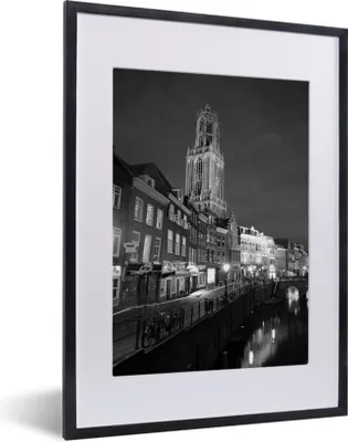 Produktbild von MuchoWow® MuchoWow® Gerahmtes Poster Der Domturm und die alte Gracht von Utrecht in den Niederlanden - schwarz und weiß 30x40 cm - Poster mit zchwarzem Bilderrahmen - Wandposter Schlafzimmer