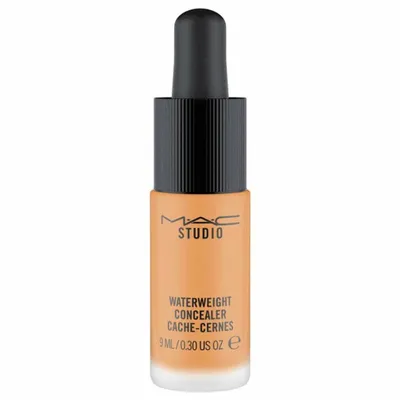 Immagine prodotto di MAC Studio Waterweight Concealer Liquido, tonalità NC45, 9 ml