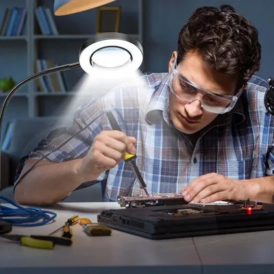 Produktbild von Unyqoos® Dimmbare LED-Lupenlampe – 5× Glaslinse, Klemme & 360° Schwanenhals, 5 Helligkeitsstufen & Farbmodi, USB-Anschluss für präzises Lesen und Basteln