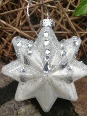 Produktbild von Christbaumkugel Stern Glitta, silber mit Straßdeko oben
