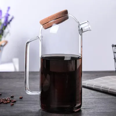Produktbild von Omgoods - Glas-Dekanterkanne mit Korkenverschluss - 1500 ml für Getränke