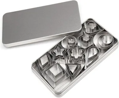 Produktbild von Ausstechformen-Set 30 Stück mit geometrischen Motiven