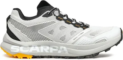 Trailrunning-Schuhe für Damen von Scarpa; Modell "Spin Planet Wmn"; in Weiß mit grauen und gelben Akzenten.