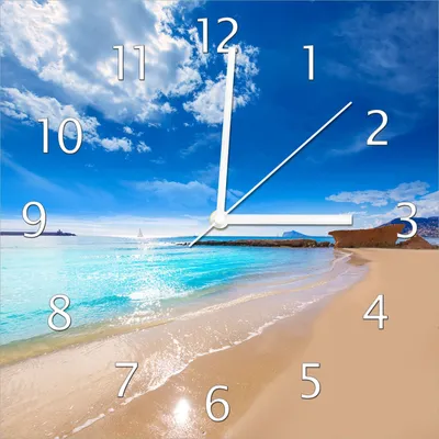 Produktbild von Wallario Design Wanduhr Traumstrand unter blauem Himmel aus Echtglas, Größe 30 x 30 cm