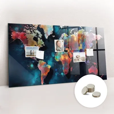 Imagen del producto de Pizarra magnética de pared, con superficie de vidrio y diseño arqueado. Incluye 5 imanes. Dimensiones: 120 x 60 cm. Diseño: mapa abstracto