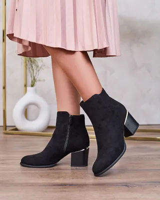 Produktbild von Royalfashion Schwarze Damenstiefel mit niedrigem Stiletto Traestra, Größe 37
