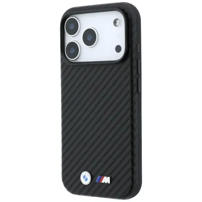 Image de Coque noire pour iPhone 18 Pro Max avec effet carbone, logo MagSafe en métal