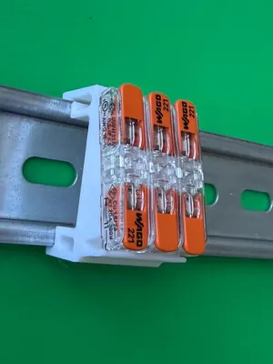 Produktbild von SOIXX Hutschienenhalter XWD für WAGO 3x 221-2411 DIN Rail 35 mm Hutschiene Halter Weiß