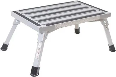 Produktbild von Klappbare Aluminiumstufe für Caravan und Wohnmobil bis 150 kg - rutschfest