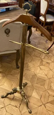 Image de Casa Padrino Luxe Baroque Dressboy Or antique / Marron 47 x 47 x H. 121 cm - Porte-manteau de style antique - Porte-manteau - Valet silencieux - Accessoires de chambre à coucher - Meubles baroques