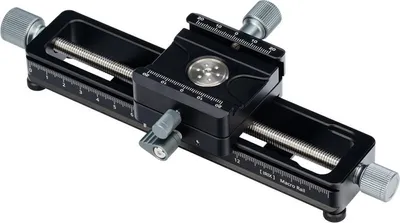 Produktbild von Irix Makroschiene mit drehbarem Sockel, Arca-Swiss-Standard, 180 mm Länge, 8 kg Tragfähigkeit