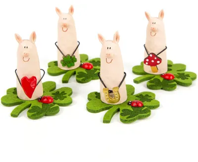 Produktbild von 4 Glücksschweine mit Kleeblatt Glücksbringer Give-Away