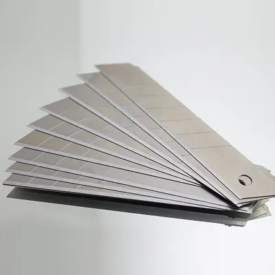 Produktbild von Bituxx 100 Ersatzklingen für Cuttermesser aus Stahl Grau MS-15696