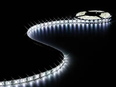 Produktbild von Velleman FLEXIBLER LED-STREIFEN - KALTWEIß - 300 LEDs - 5 m - 24 V