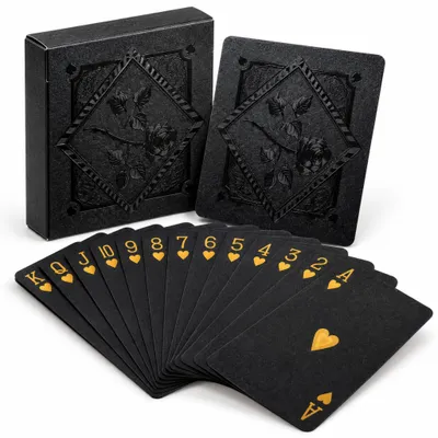 Produktbild von Pokerkarten Schwarz Gold wasserdicht – Spielkarten Black Rose, 52 + 2 Karten mit Rosenmotiv & Schachtel – Schwarz