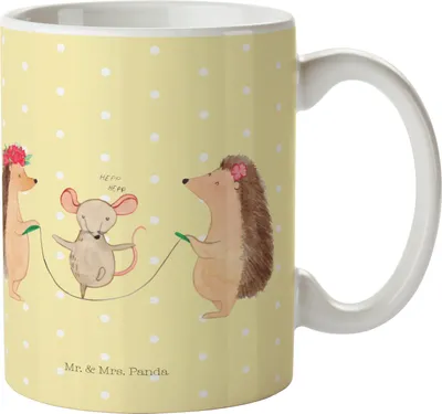 Produktbild von Mr. & Mrs. Panda Bedruckte Tasse Igel Seilhüpfen - Gelb Pastell - Geschenk, Maus, Kinder, Seilspringen, Kaffeetasse, Lustige Sprüche, Pott, Kindergarten, Becher