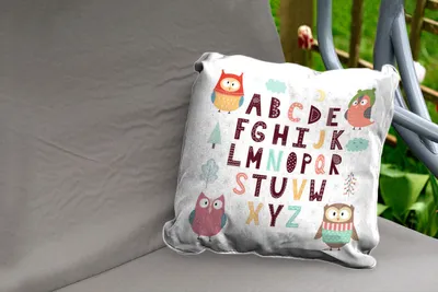 Produktbild von MuchoWow® Outdoor Kissen - Illustration Alphabet mit Eulen - 50x50 cm - Wetterfest - Lounge Kissen - Komfortabel - Kissen mit Bild