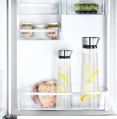 Immagine prodotto di Caraffa per l'acqua da 1,5 L in acciaio inossidabile opaco - grande