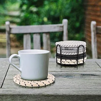Produktbild von Runde Untersetzer für Getränke - Geflochtene Baumwoll-Set mit Antirutsch-Halter, 8 Stück