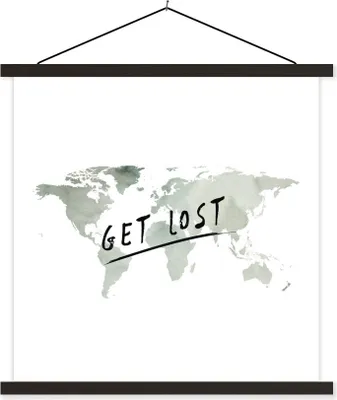 Produktbild von MuchoWow® Textilposter Weltkarte - Aquarell - Zitat 60x60 cm mit schwarzem Rahmen - Posteraufhänger