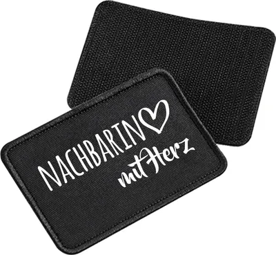 Produktbild von Huuraa Patch Nachbarin mit Herz Black 10 x 6,5cm Baumwolle Klettpatch für Mütze Geschenkidee
