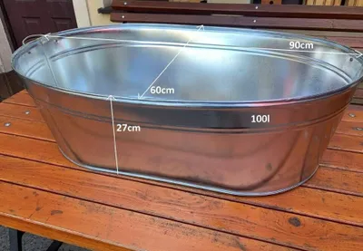Immagine prodotto di Vasca in zinco Vasca in metallo zincato con 2 manici in legno 50 cm, 100 litri Casa di campagna