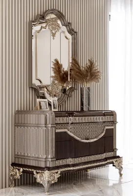 Produktbild von Casa Padrino Luxus Barock Kommode mit Wandspiegel Dunkelbraun / Grau / Gold
