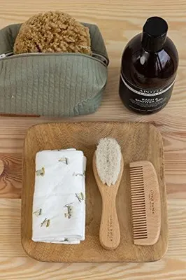 Produktbild von Holzbürsten- und Kammset für Babys