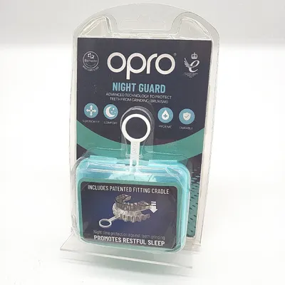 Immagine prodotto di OPRO paradenti crunch guard per la notte paradenti consigliati dai dentisti protegge
