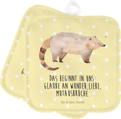 Produktbild von Mr. & Mrs. Panda Topfuntersetzer Nasenbär - Gelb Pastell - Geschenk, Topflappen, topfhalter, Bär, Nasenbären, Lustige Sprüche, Doppel, Ofenlappen, Rüsselbär, Set
