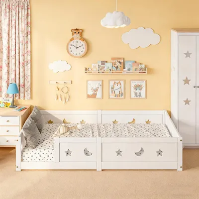 Produktbild von Bodenbett 120x200 cm Montessori Kinderbett mit Rausfallschutz Kiefer Massivholz Weiß Sterne Mond
