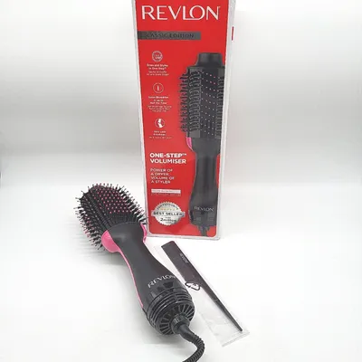 Produktbild von Revlon RVDR5222 Salon One StepTM Haartrockner Volumiser Kamm zum Abteilen Hair