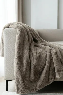 Produktbild von Dunkelbeige Kuscheldecke 150x200 RABBIT