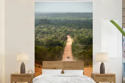 Produktbild von MuchoWow® Fototapete für Wohnzimmer oder Schlafzimmer Wandtapete Vinyl Motivtapete Straße durch den Dschungel Afrikanischer Dschungel in Mosambik - 170x260 cm - Wohnzimmertapete