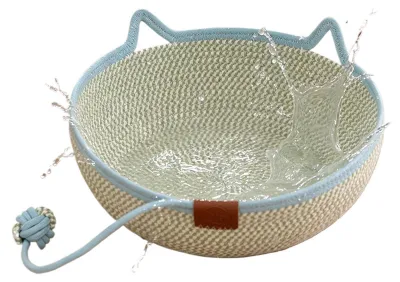 Produktbild von Handgefertigtes Katzenkissen mit Spielzeugzopf