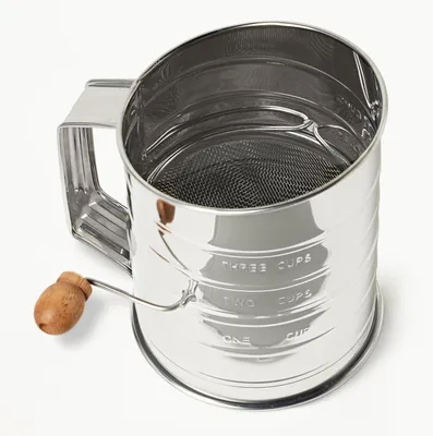 Imagen del producto de Tamiz para flores con adorno colgante - Tamiz para harina de acero inoxidable - Capacidad aproximada de 700 ml - Con graduación - Apto para lavavajillas