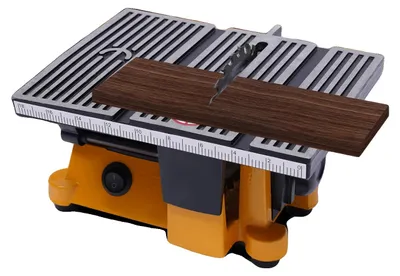 Produktbild von Tischkreissäge, 90W Gleichstrommotor, 4500 U/min, 4-Zoll-Sägeblatt, verstellbarer Gehrungsanschlag, mehrmaterialkompatibel