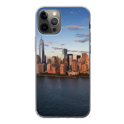 Produktbild von MuchoWow® Handyhülle Schutzhülle Hülle für iPhone 12 Pro New York - Skyline - Boot Silikon Softcase Handy Hülle - Abdeckung