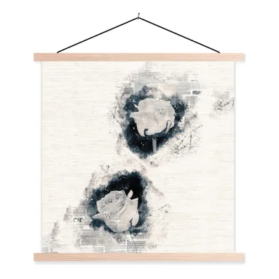 Produktbild von MuchoWow® Textilposter Rosen - Blumen - Rauch - Zeitungspapier 40x40 cm mit holzfarbenen Rahmen - Posterleiste