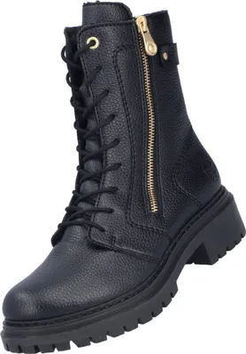 Auf dem Bild ist ein schwarzer Stiefel abgebildet der aus hochwertigem Material gefertigt zu sein scheint. Der Stiefel ist von der Seitenansicht präsentiert und zeigt eine elegante Form.