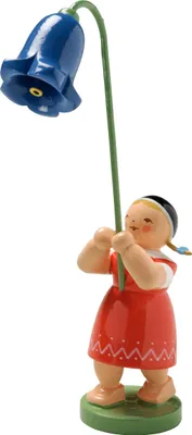Produktbild von Wendt & Kühn 'Mädchen mit Glockenblume - 11,5cm'