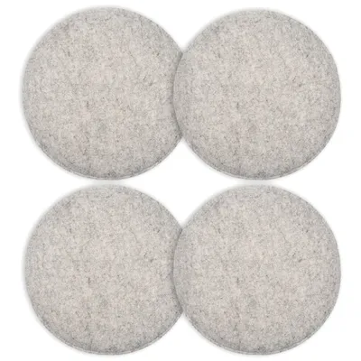 Produktbild von Intirilife sada 4 polštářů na sezení z plsti v šedé barvě - 31,5 x 2,5 cm - útulné polštáře na židle dekorativní polštáře kulaté pro interiér venkovní polštáře na sezení židle lavičky polštáře na palety