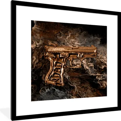 Produktbild von MuchoWow® Gerahmtes Poster Pistole - Gold - Rauch 40x40 cm - Poster mit Schwarzem Bilderrahmen Wandposter Rahmen Foto Bilder - Poster - Plakat im Rahmen