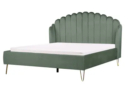 Produktbild von BELIANI Polsterbett Grün Samtstoff Gesteppt mit Lattenrost 160x200 cm Hohes Kopfteil Muschelform Goldene Metallbeine Modern Schlafzimmer Doppelbett